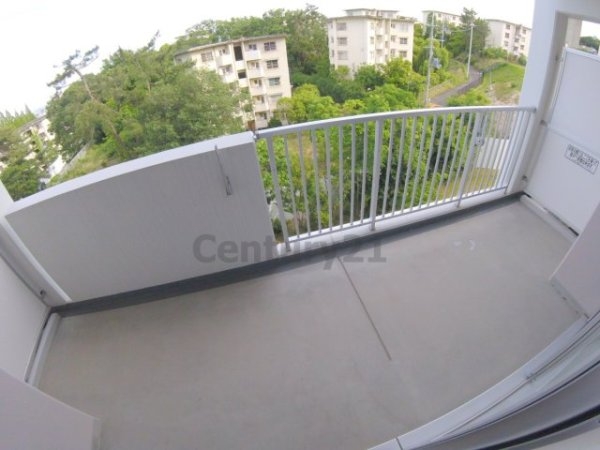 宝塚市仁川団地のマンション