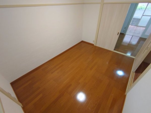 西宮市薬師町のアパート