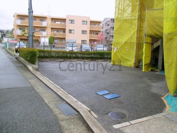 川西市萩原１丁目のマンション
