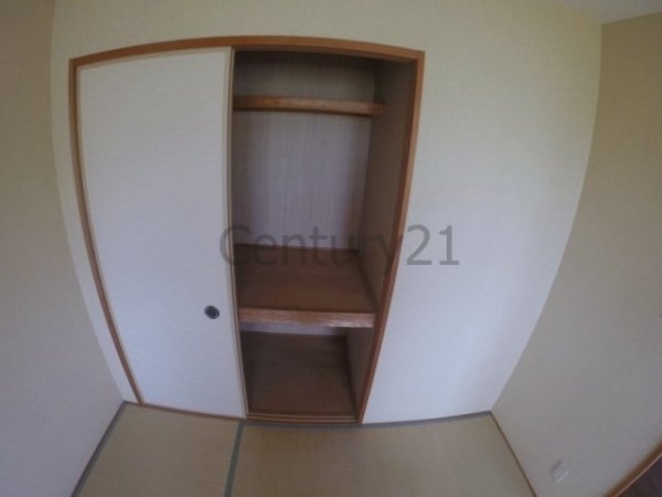 川西市萩原１丁目のマンション