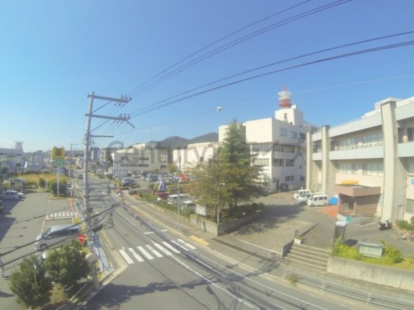 川西市出在家町のマンション