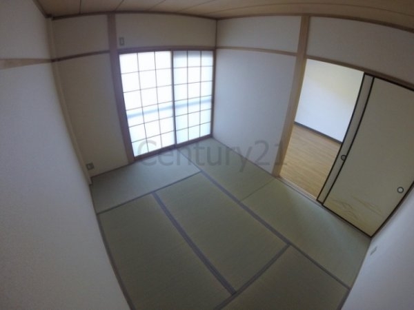川西市鴬の森町のマンション