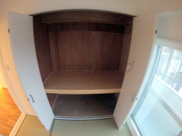 伊丹市荻野３丁目のマンション