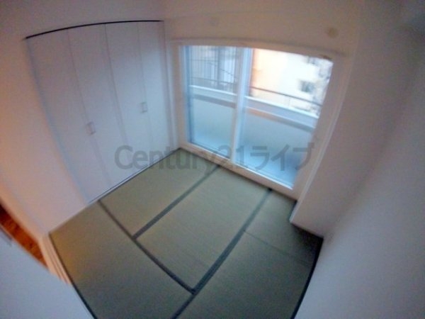 伊丹市荻野３丁目のマンション