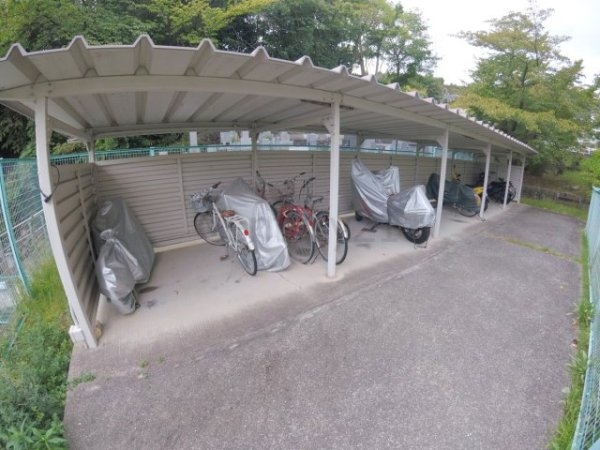 宝塚市青葉台１丁目のマンション