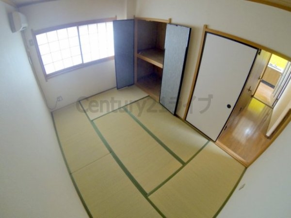 宝塚市山本中２丁目のマンション