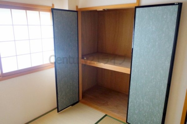 宝塚市山本中２丁目のマンション