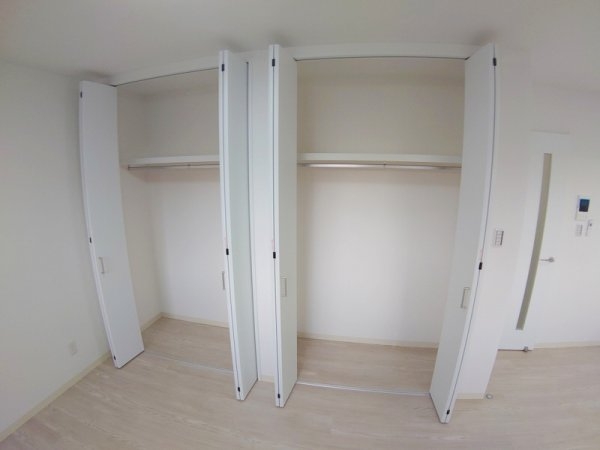 川西市花屋敷１丁目のマンション