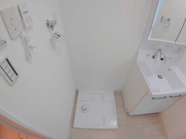 川西市花屋敷１丁目のマンション