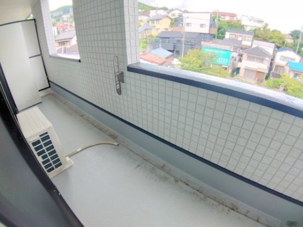川西市花屋敷１丁目のマンション