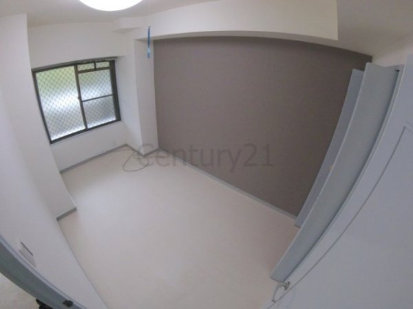 宝塚市逆瀬台１丁目のマンション