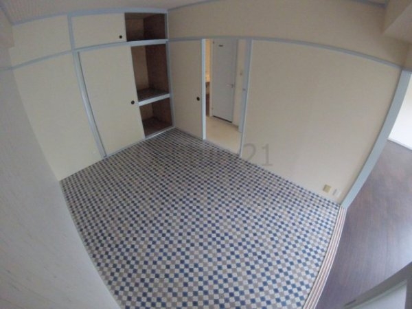宝塚市逆瀬台１丁目のマンション