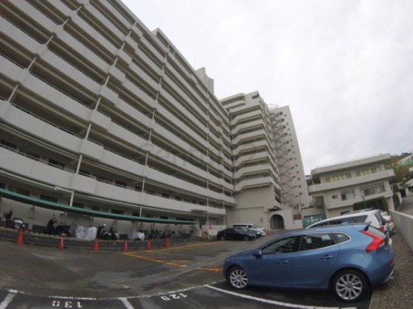 宝塚市逆瀬台１丁目のマンション