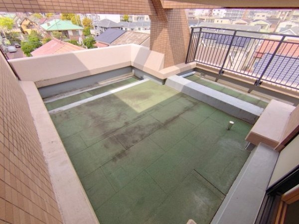 宝塚市末成町のマンション