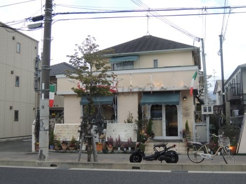 西宮市甲東園１丁目のマンション(トラットリアベリタ)