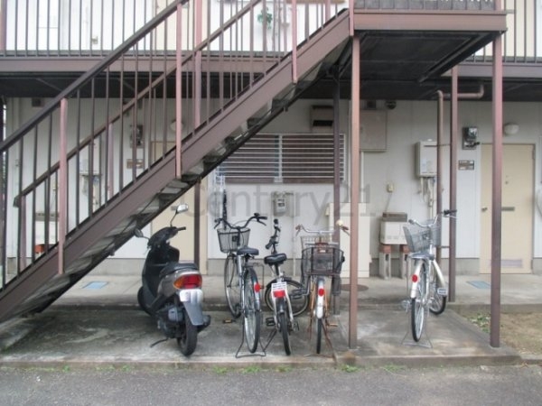 川西市鼓が滝２丁目のアパート