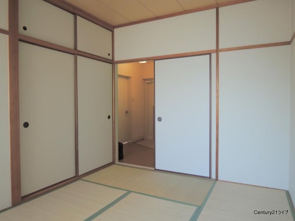 リノ逆瀬川