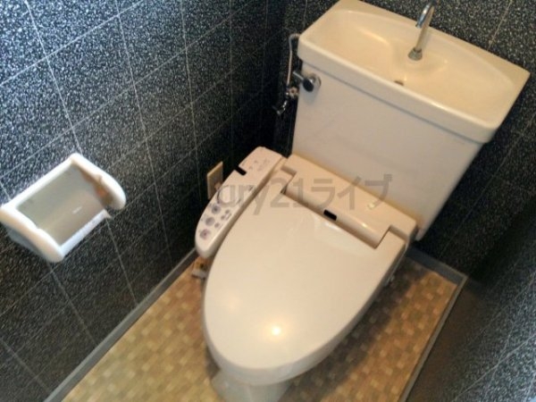 宝塚市花屋敷つつじガ丘のテラスハウス
