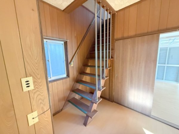 川西市多田院２丁目の貸家