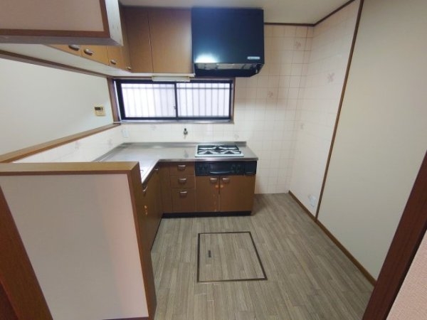 西宮市堤町のテラスハウス