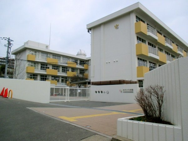 池田市木部町のマンション(池田市立細郷小学校)