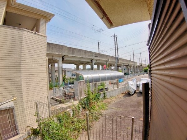 宝塚市山本中３丁目のテラスハウス