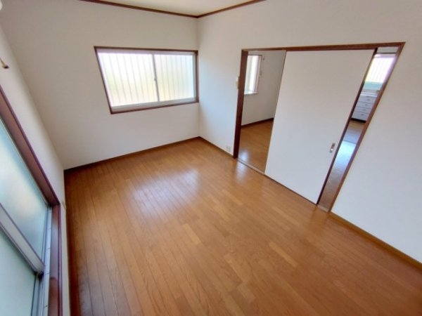 伊丹市行基町２丁目のアパート