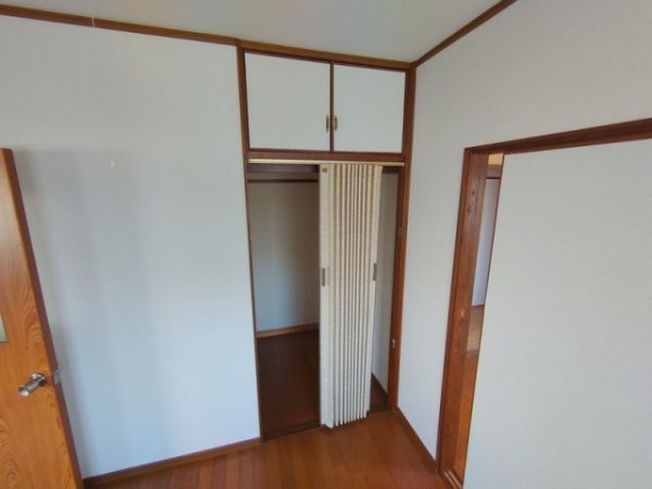 伊丹市行基町２丁目のアパート