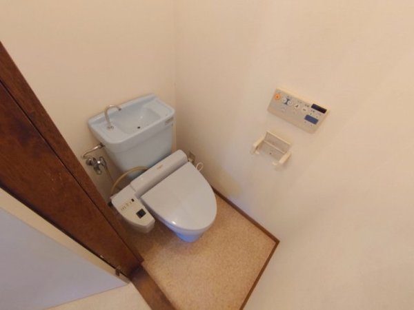 伊丹市行基町２丁目のアパート
