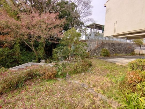西宮市仁川百合野町の貸家