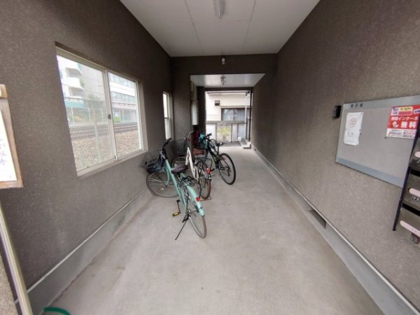 西宮市上大市１丁目のアパート
