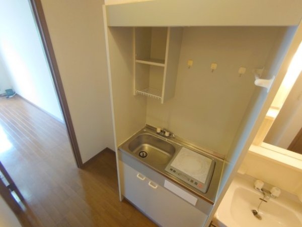 西宮市上大市１丁目のアパート