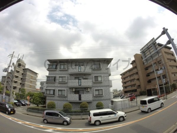 宝塚市山本東３丁目のアパート