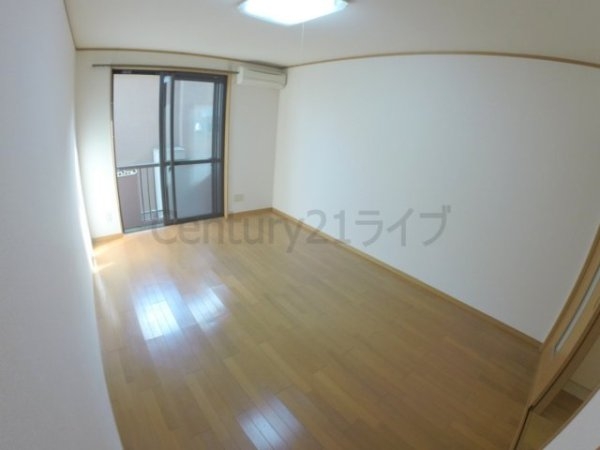 宝塚市川面１丁目のアパート