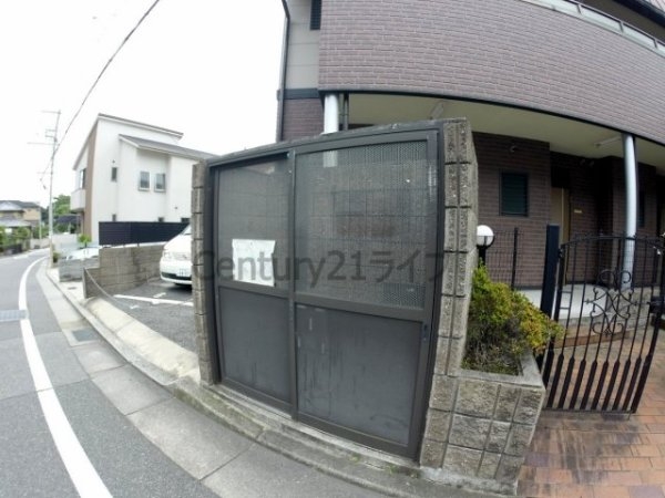 宝塚市川面１丁目のアパート
