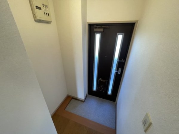 西宮市日野町のアパート