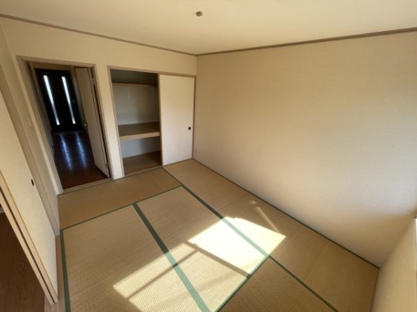 西宮市日野町のアパート