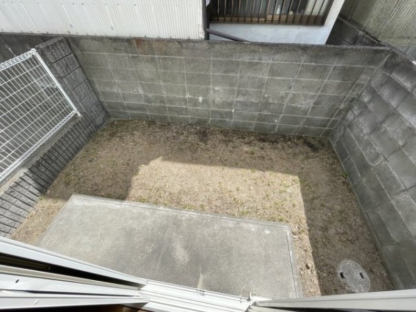西宮市段上町５丁目のテラスハウス