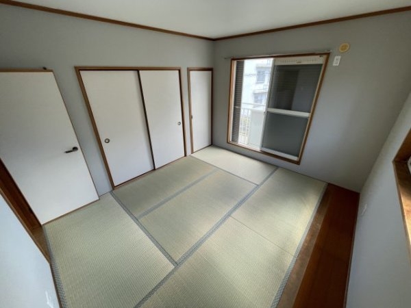 西宮市段上町５丁目のテラスハウス