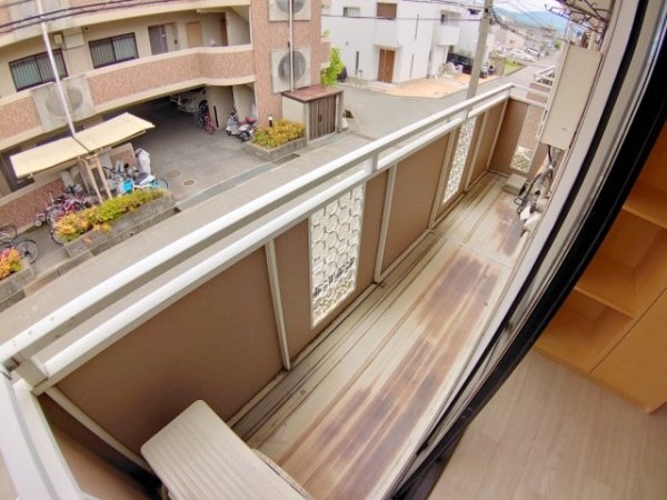 宝塚市安倉中５丁目のアパート