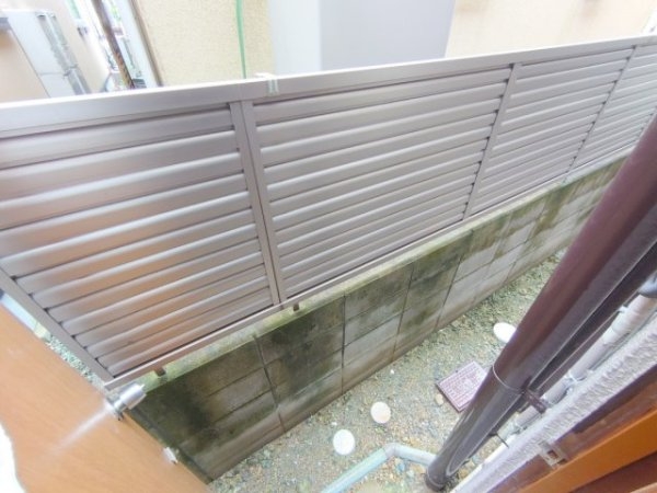 伊丹市鴻池６丁目のアパート