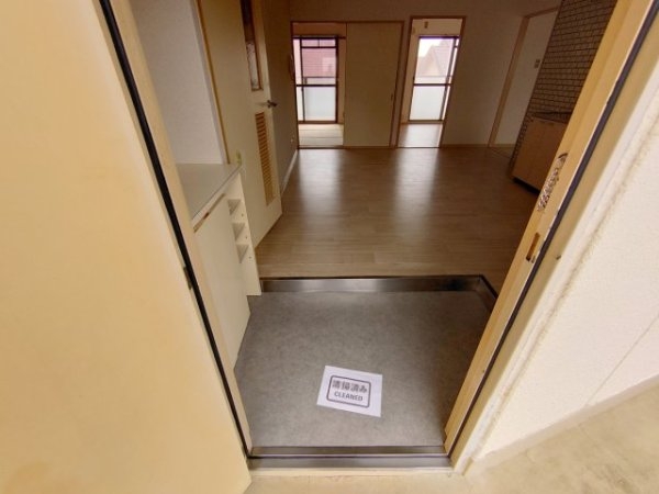 宝塚市南ひばりガ丘３丁目のマンション