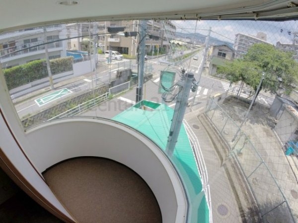 宝塚市末成町のマンション