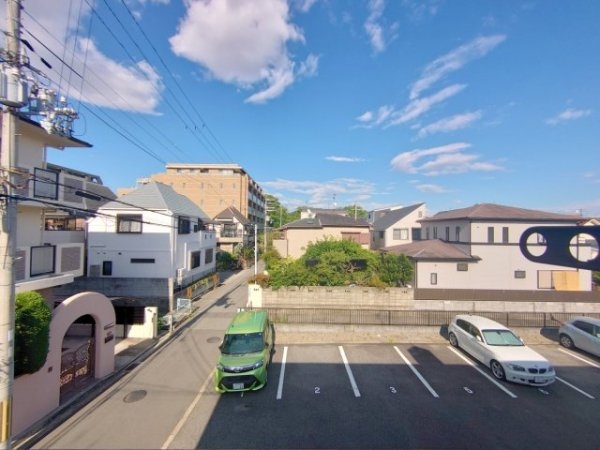 西宮市若山町のアパート
