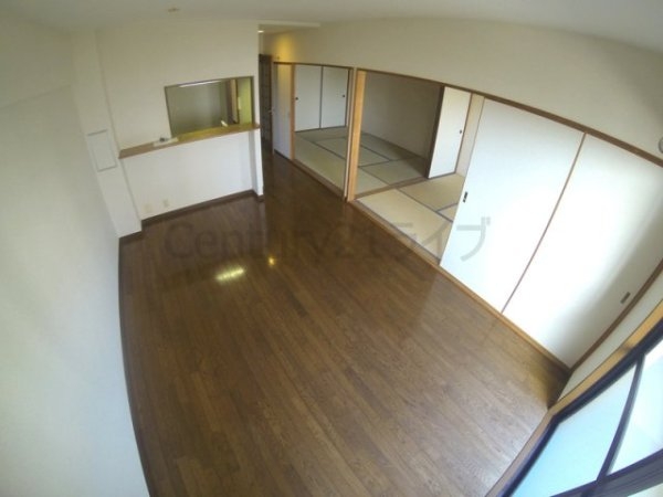 宝塚市安倉南３丁目のマンション