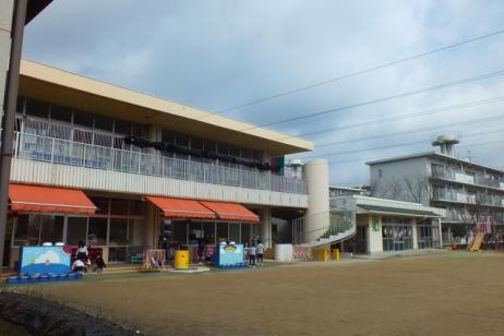 川西市清和台東2丁目のマンション(市立清和台幼稚園)