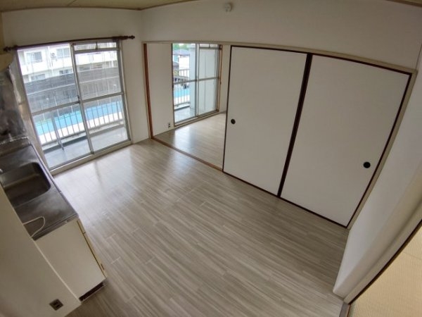 川西市清和台東２丁目のマンション