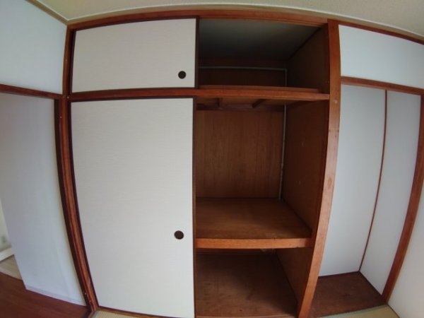 川西市清和台東２丁目のマンション