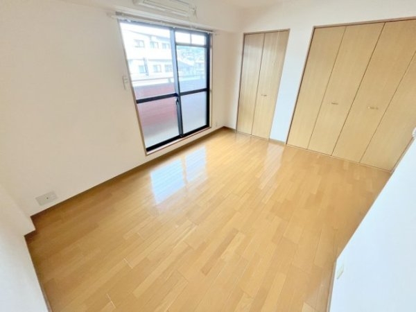 宝塚市中山寺１丁目のマンション