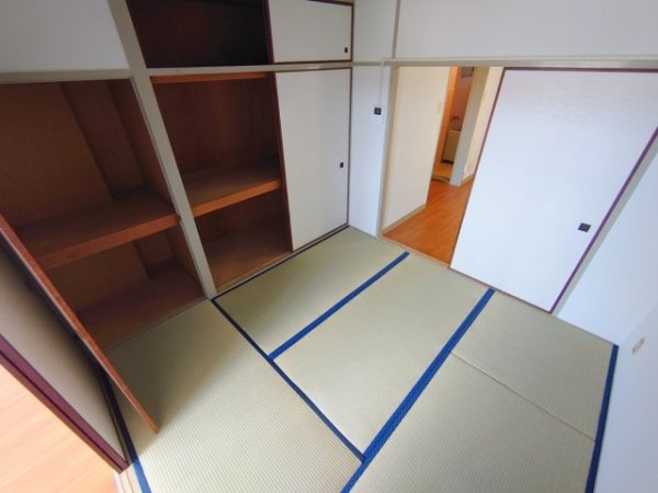 宝塚市小林２丁目のマンション